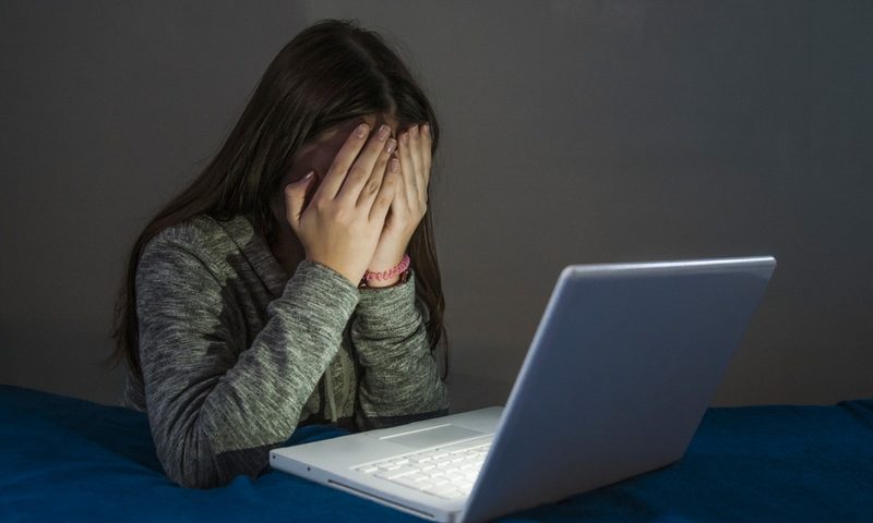 Cyberbullying: Τι να κάνεις για να το εμποδίσεις