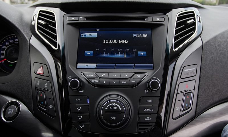 Πώς να ακούσεις ιντερνετικό ραδιόφωνο στο αυτοκίνητο